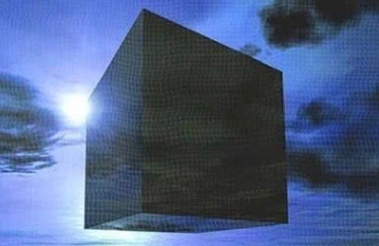 Связь черного куба с оккультизмом. Черный куб это мощная сила. Фото.