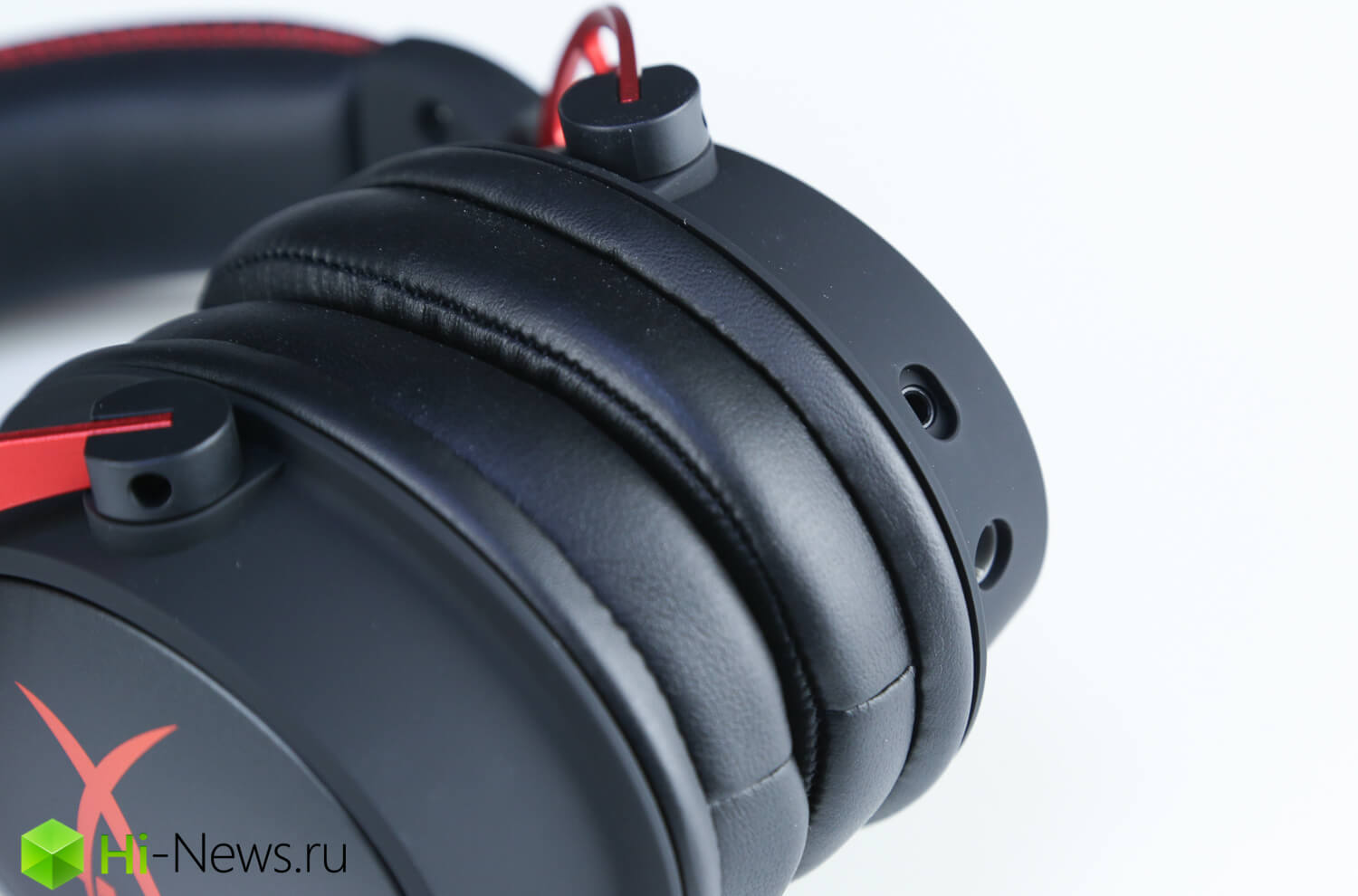 Держит марку: обзор игровой гарнитуры HyperX Cloud Alpha. Дизайн. Фото.