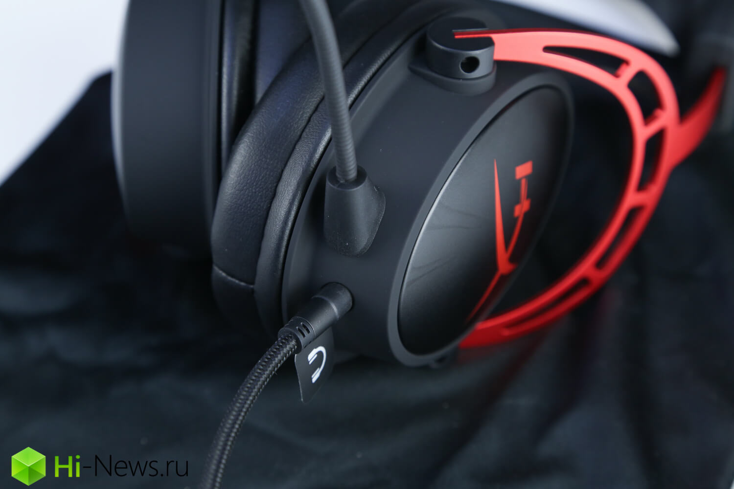 Держит марку: обзор игровой гарнитуры HyperX Cloud Alpha. Дизайн. Фото.