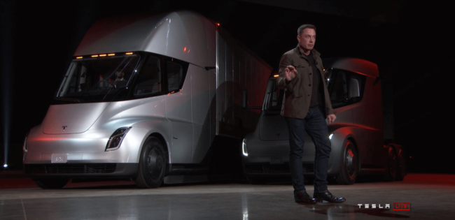 Илон Маск представил фантастическую новую электрофуру Tesla Semi
