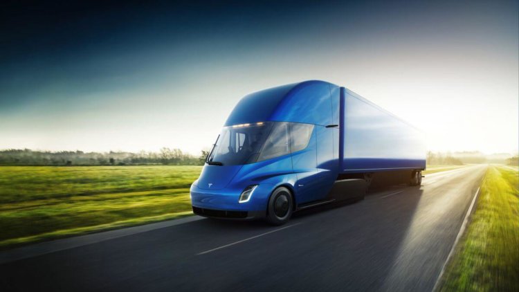 Илон Маск представил фантастическую новую электрофуру Tesla Semi. Что лучше — электрические грузовики или обычные. Фото.