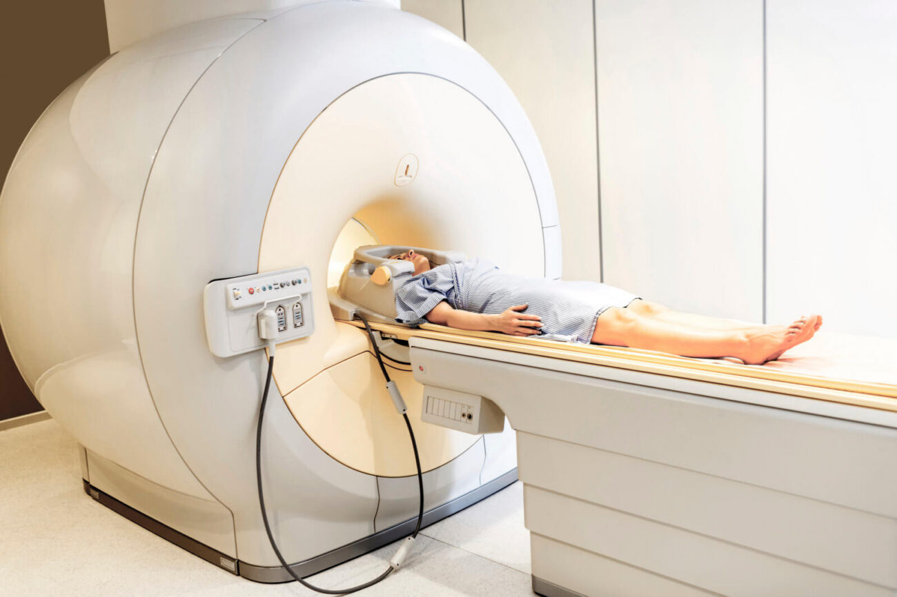 Алгоритм ИИ научился выявлять суицидальные наклонности по снимкам МРТ.. Фото.