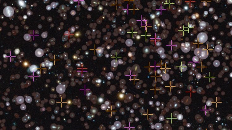 Астрономы обнаружили 72 новые галактики. Фото.