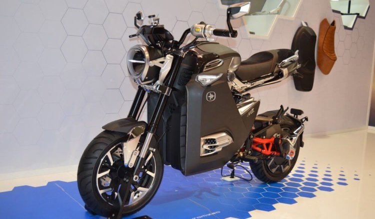 Тайваньская компания представила самый компактный электромотоцикл. Фото.