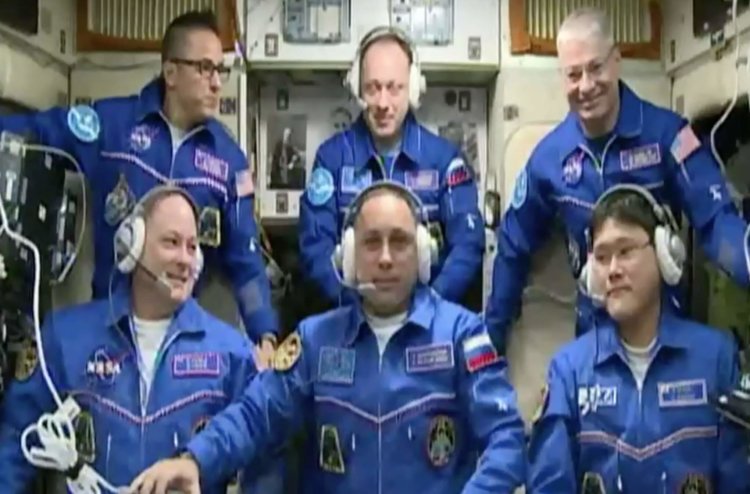 Пилотируемый корабль «Союз МС-07» успешно доставил космонавтов на МКС. Пилотируемый корабль «Союз МС-07» успешно доставил космонавтов на МКС. Фото.