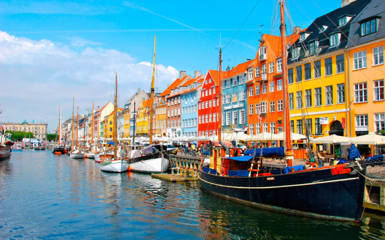 Центробанк Дании отказался от запуска цифровой кроны. Фото.