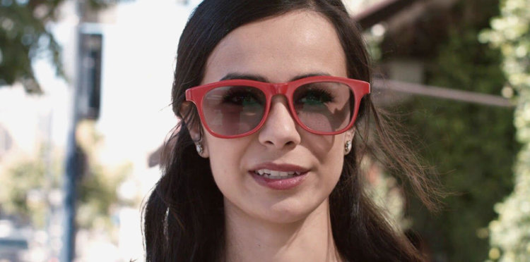Let Glass — «умные» очки с поддержкой ассистента Alexa. Фото.