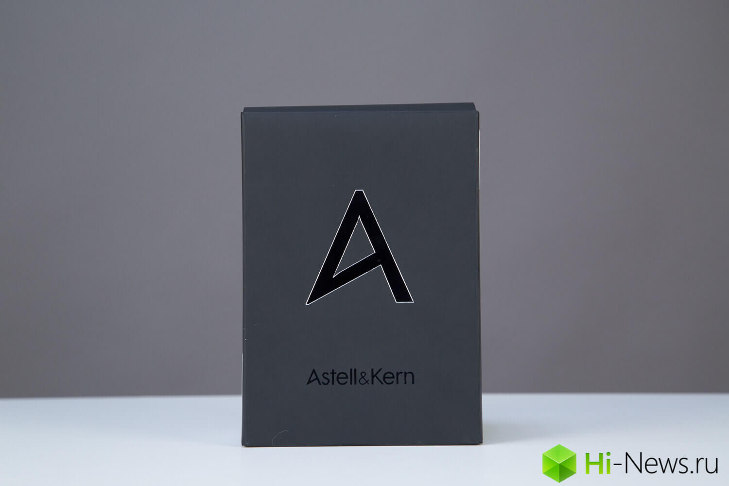 Гость из будущего: аудиоплеер Astell&Kern Ultima SP1000. Комплектация. Гость из будущего: аудиоплеер Astell&Kern Ultima SP1000. Комплектация. Фото.