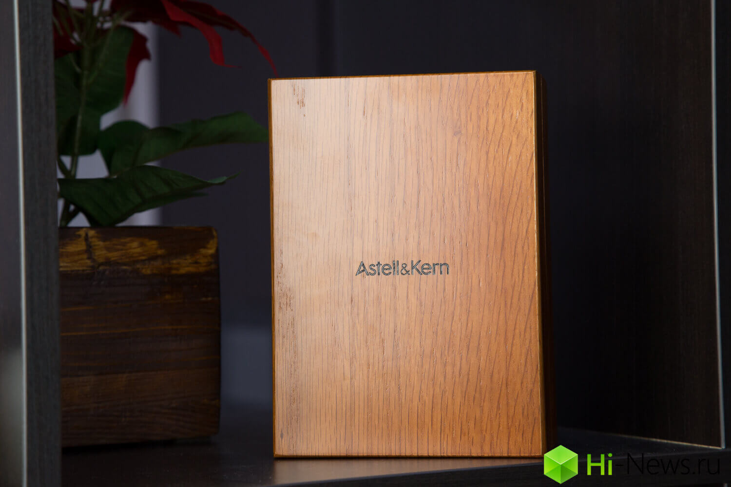 Гость из будущего: аудиоплеер Astell&Kern Ultima SP1000. Комплектация. Гость из будущего: аудиоплеер Astell&Kern Ultima SP1000. Комплектация. Фото.