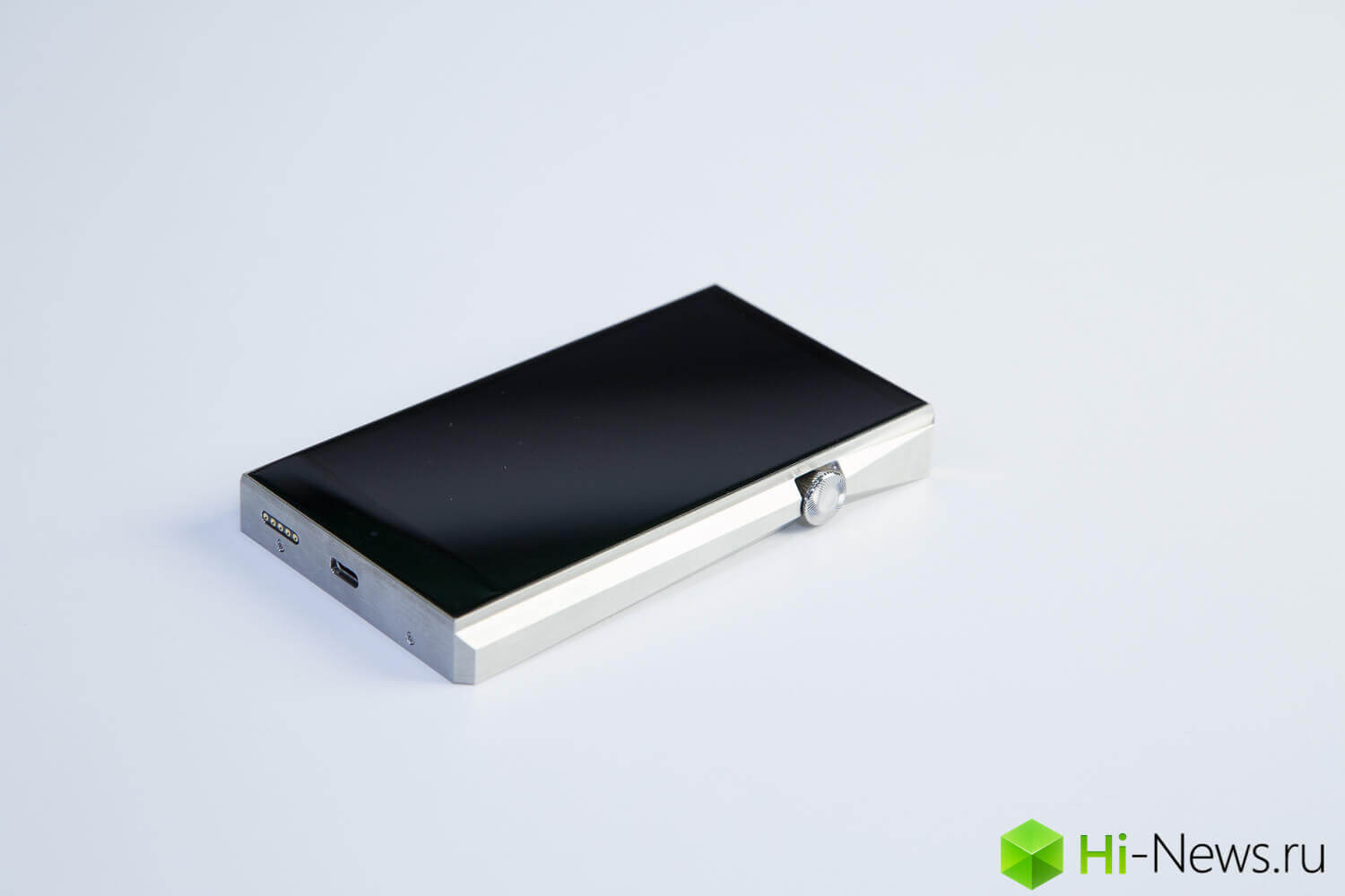 Гость из будущего: аудиоплеер Astell&Kern Ultima SP1000. Дизайн и эргономика. Гость из будущего: аудиоплеер Astell&Kern Ultima SP1000. Дизайн и эргономика. Фото.