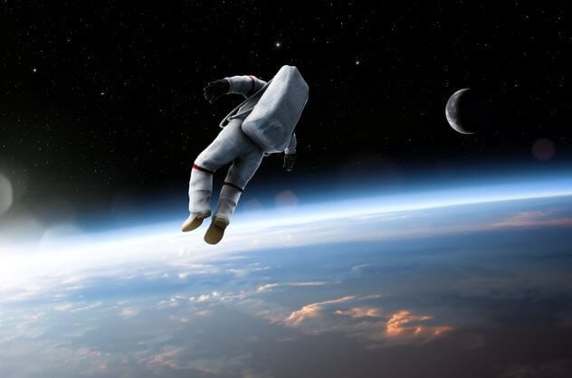 10 мерзких фактов о космических путешествиях. NASA не знает, что делать с астронавтами, погибшими в космосе. Фото.