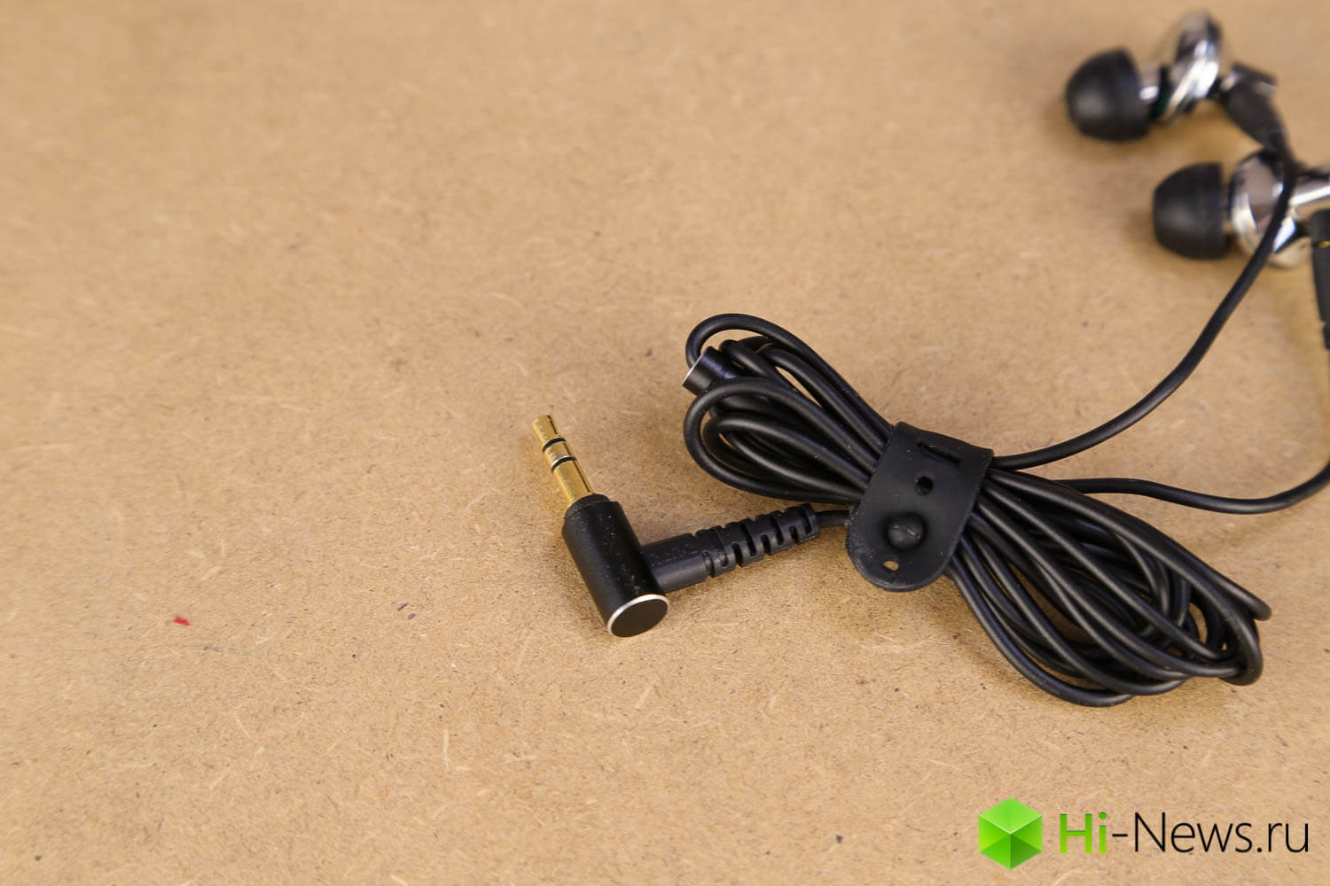 Гибриды против «титанов»: обзор наушников Dunu DN-2000 и Titan 5.. Дизайн и посадка.. Фото.