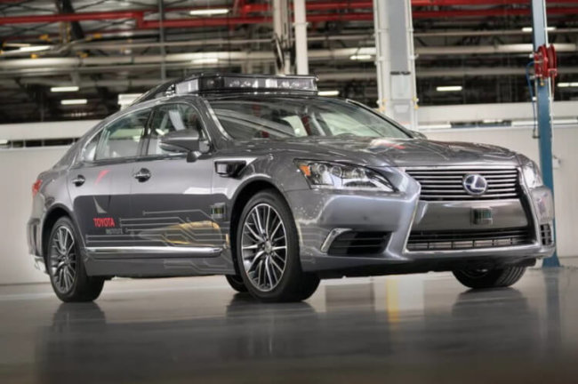 Новый самоуправляемый автомобиль Toyota может «видеть» на 200 метров вокруг. Фото.