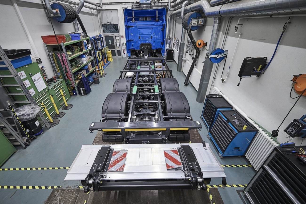 Daimler начнёт производить электрофуры eActros в 2021 году. Фото.