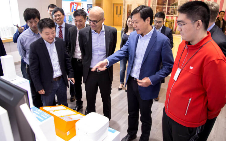 Microsoft и Xiaomi заключили договор о сотрудничестве. Microsoft и Xiaomi заключили договор о сотрудничестве. Фото.
