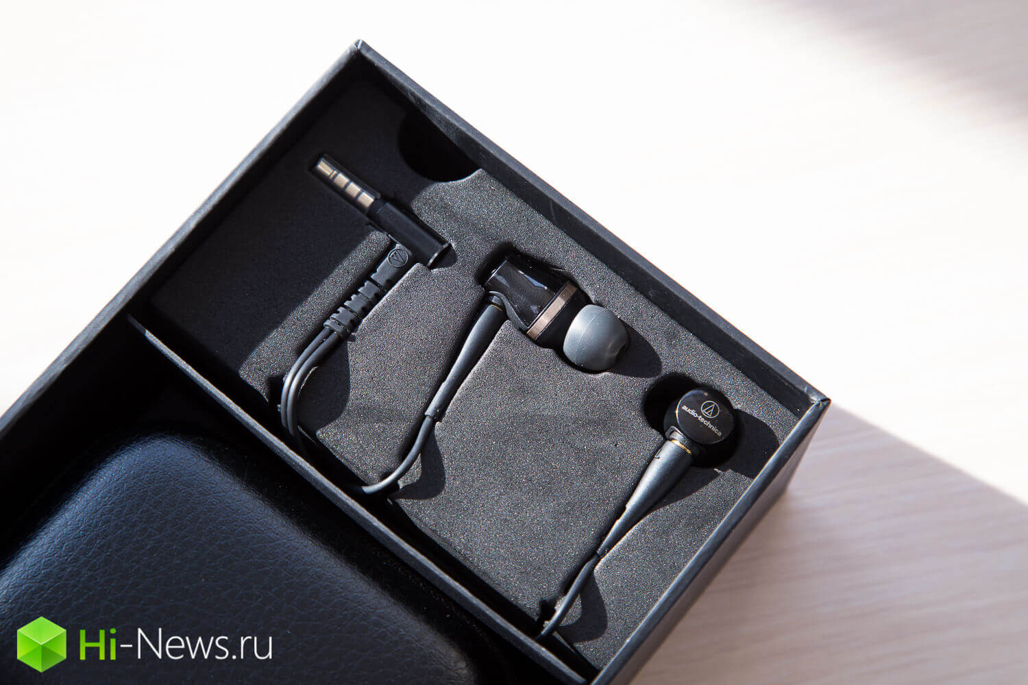 Японцы смогли! Обзор наушников Audio-Technica ATH-CKR100iS.. Комплект поставки.. Фото.