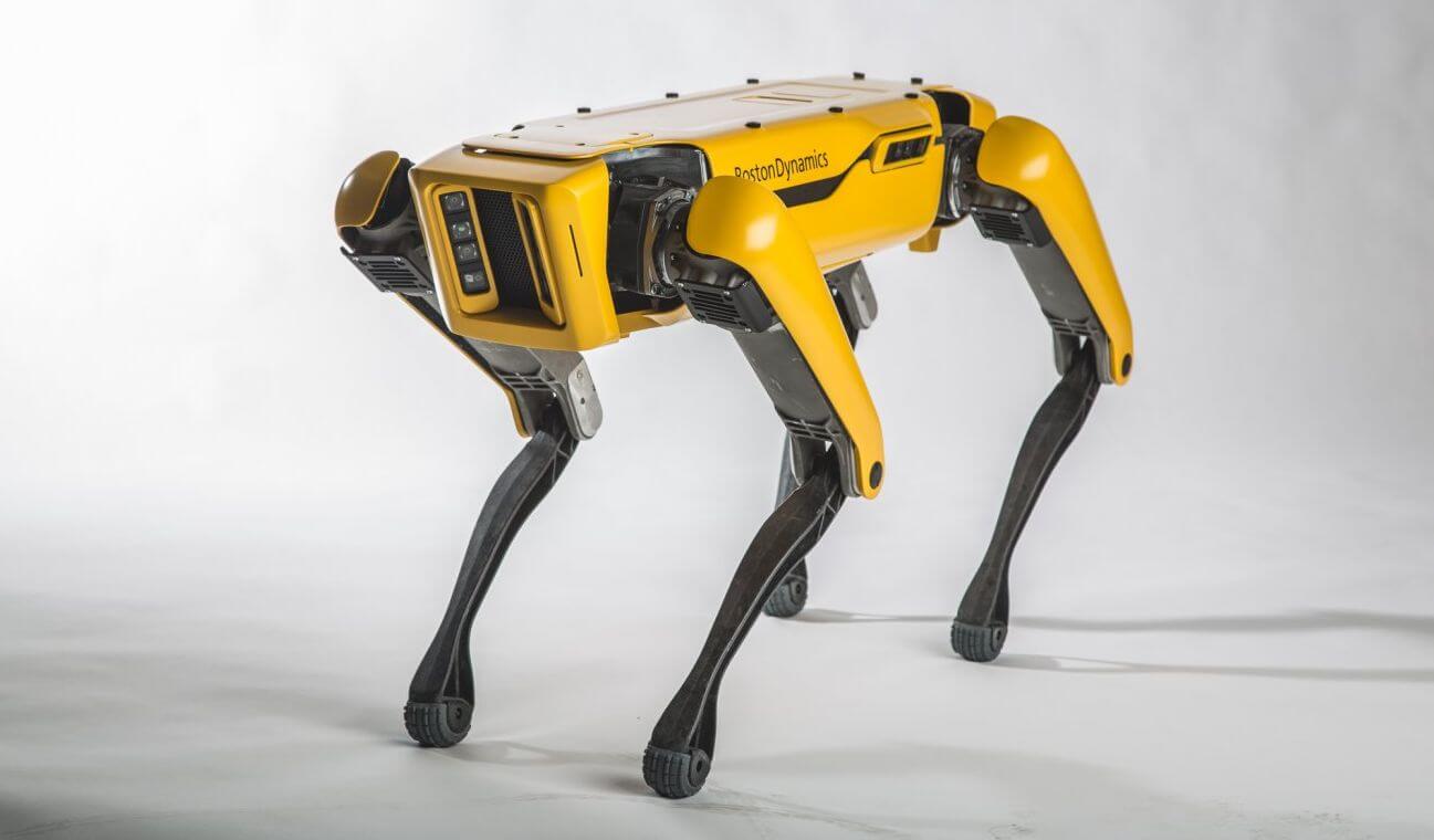 #видео дня | Робот SpotMini компании Boston Dynamics научился новым трюкам