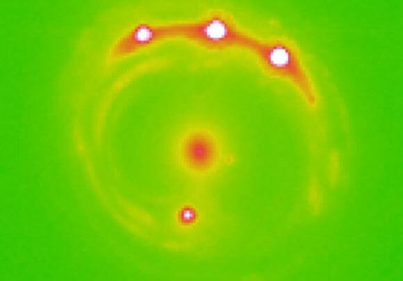 Астрономы впервые «обнаружили» планеты в другой галактике. Фото.