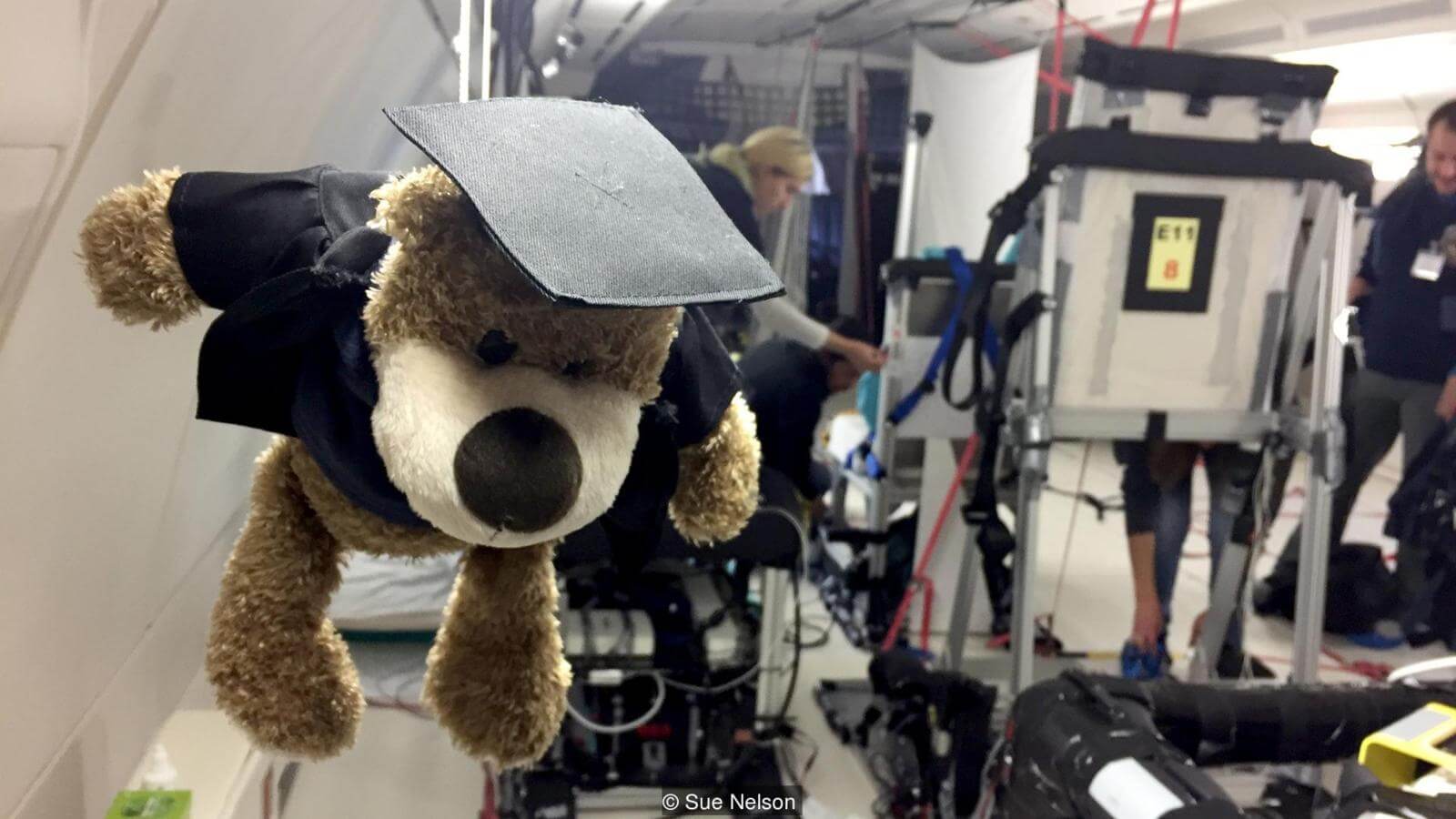 Невесомость можно ощутить не только в космосе.. Фото.