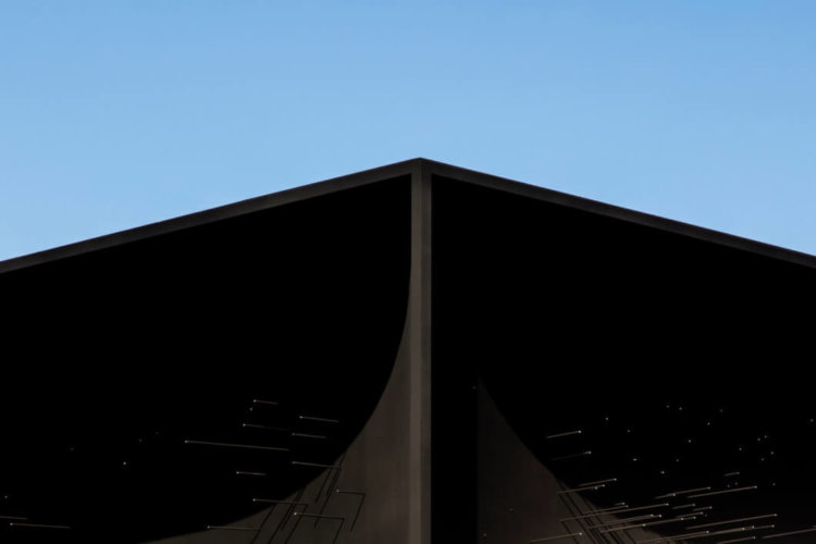 В Южной Корее построили самое черное здание в мире. Фото.