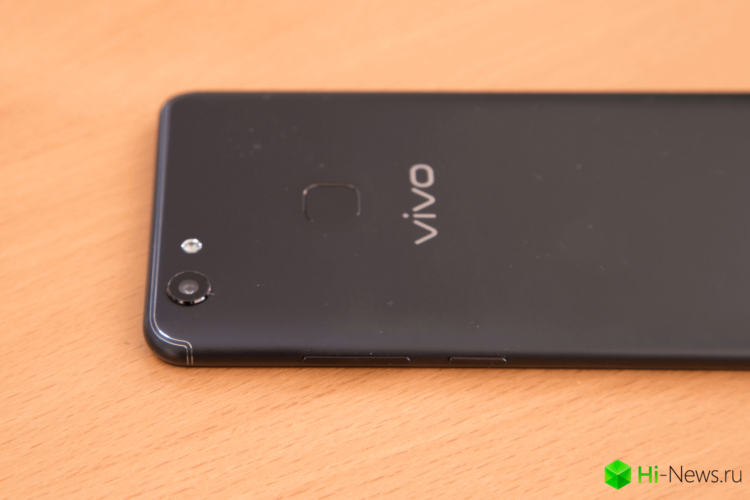 Vivо V7 Plus — смартфон, который вызывает интерес. Основная камера. Фото.