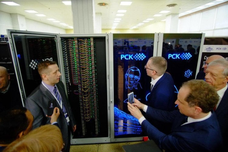 Новый российский суперкомпьютер получил название «Говорун». Фото.
