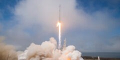 Ракета SpaceX пробила дыру в ионосфере Земли в августе 2017 года. Фото.
