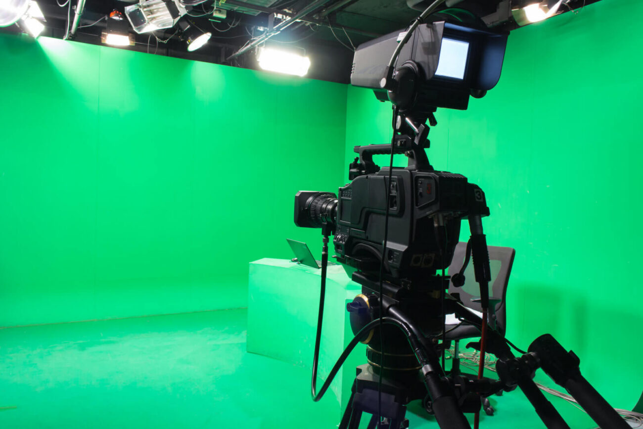 Новое приложение для Youtube умеет менять задний фон на видео.. Фото.