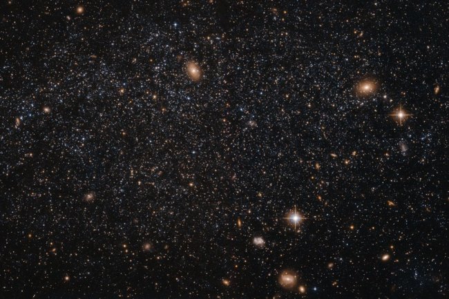 Свет первых звезд может изменить наше представление о темной материи. Фото.