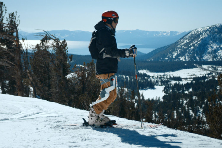 Roam Ski — экзоскелет для начинающих лыжников. Фото.