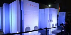 Из-за батарей Tesla треть электричества досталась австралийцам бесплатно. Фото.