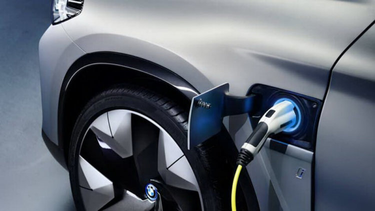 BMW представила полностью электрический кроссовер iX3. Фото.