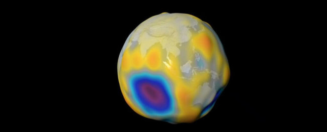 Ученые создали детальные динамические карты магнитного поля океанов и земной коры. Фото.