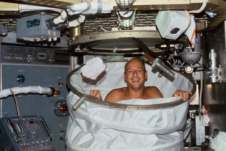 В России ведется разработка сауны и стиральной машинки для космонавтов. Фото.