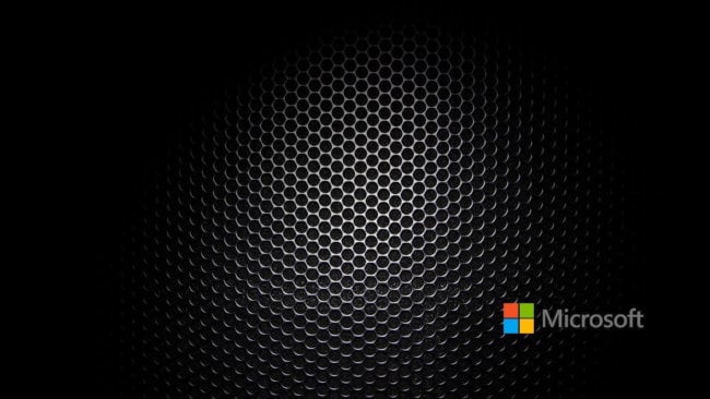 Какой у смартфона Microsoft третий экран? Фото.
