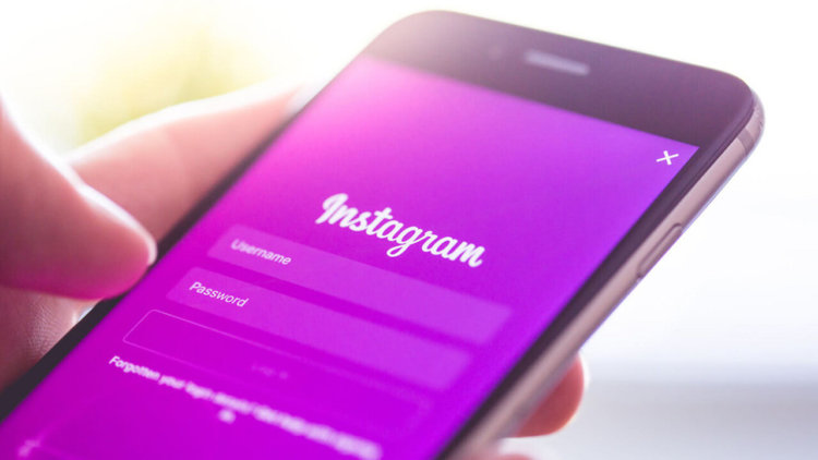 Instagram тихо запускает собственные платежи внутри социальной сети. Фото.