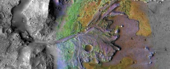 Астробиологи отобрали наиболее интересное место для поиска жизни на Марсе. Фото.