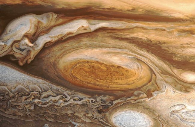 Лучшие космофото недели: молнии Юпитера и другое. Фото.