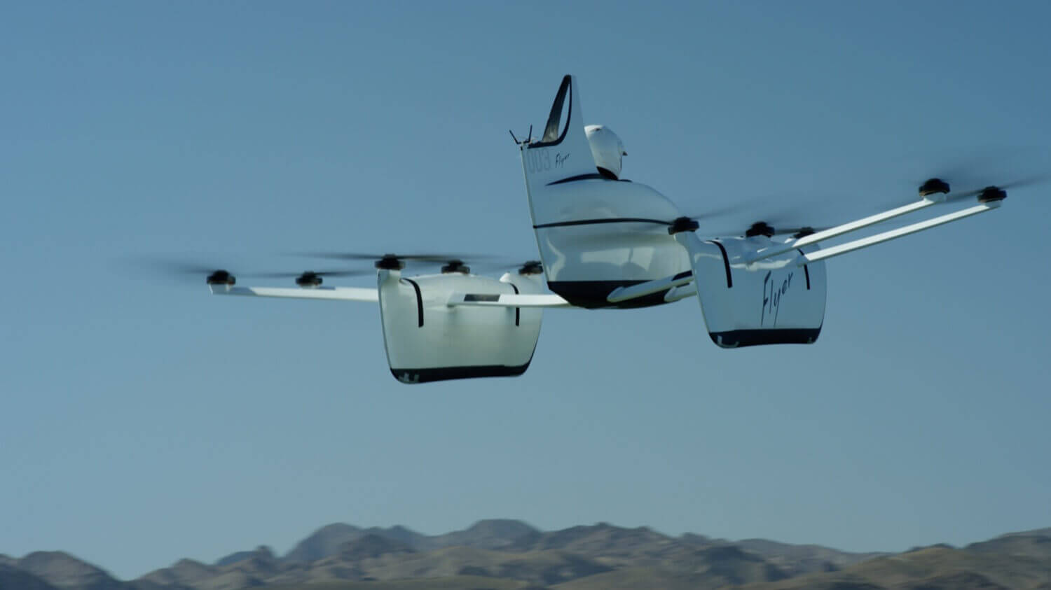 Показан настоящий летающий автомобиль от Kitty Hawk, и он действительно летит.. Фото.