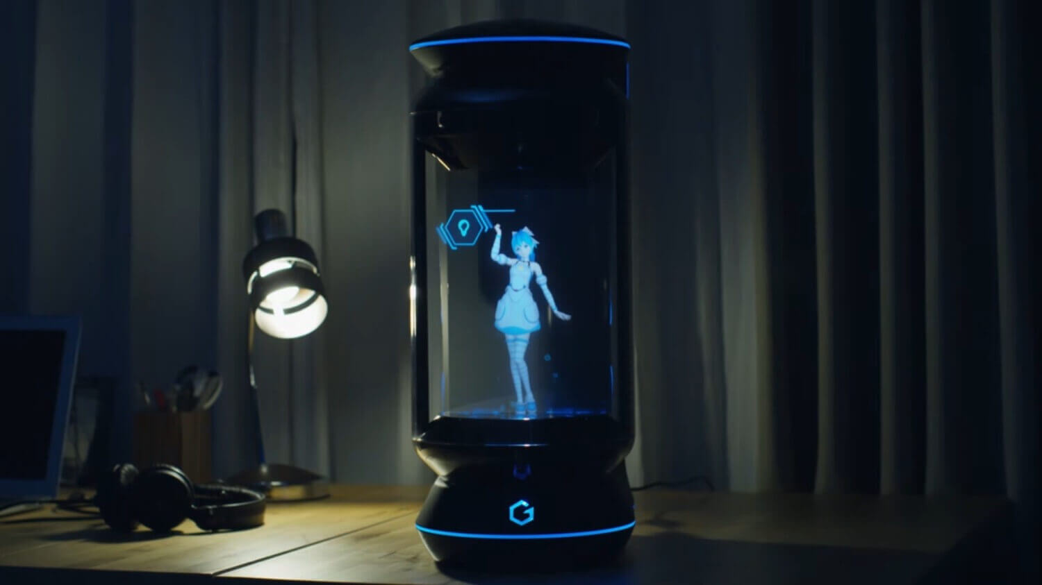 Японцы завели себе «подругу в колбе» вместо Google Home и Amazon Echo. Фото.