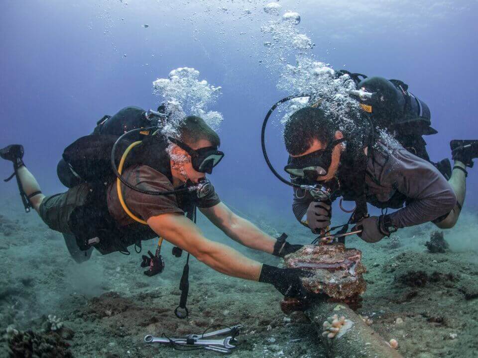 Как на самом деле выглядит Интернет.. Как прокладывают и обслуживают подводные кабели.. Фото.