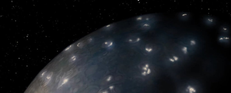 Ученые решили загадку молний на Юпитере. Фото.