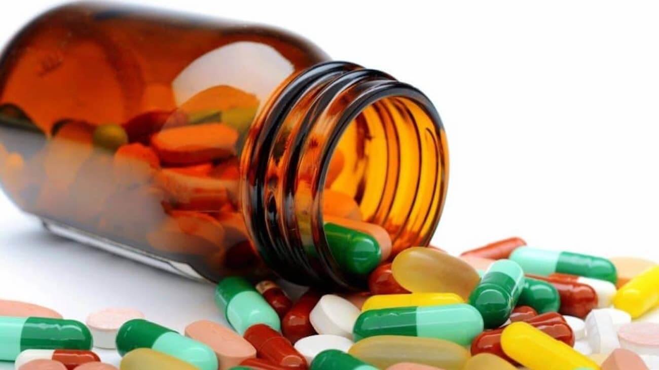 Антибиотики имеют массу побочных эффектов. Но можно ли их чем-то заменить? Фото.