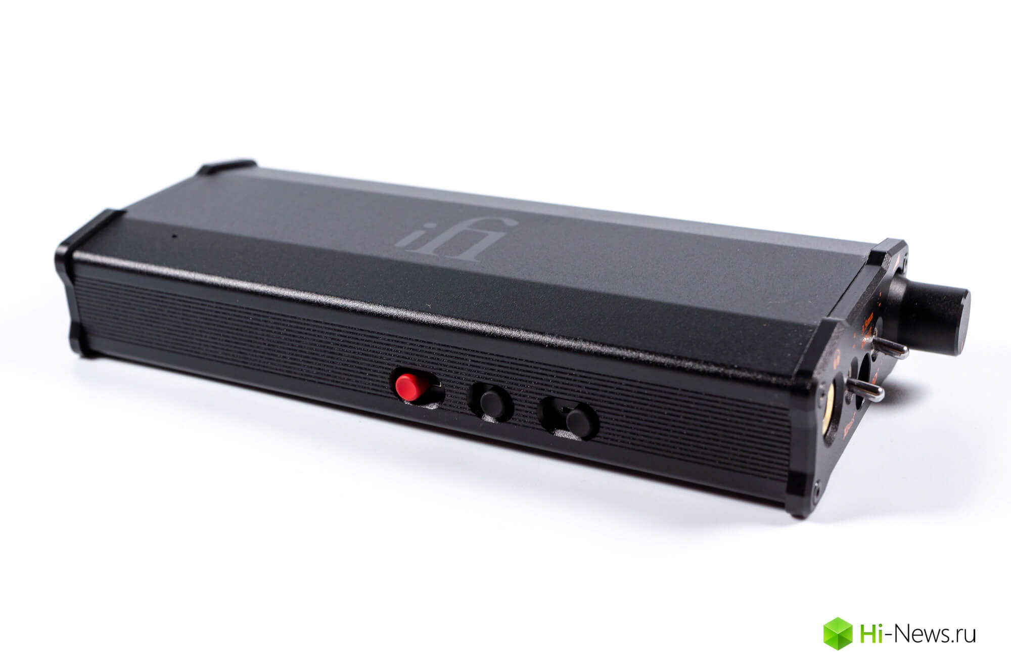 Обзор портативного ЦАП и усилителя iFi Micro iDSD Black Label. Дизайн и управление. Фото.