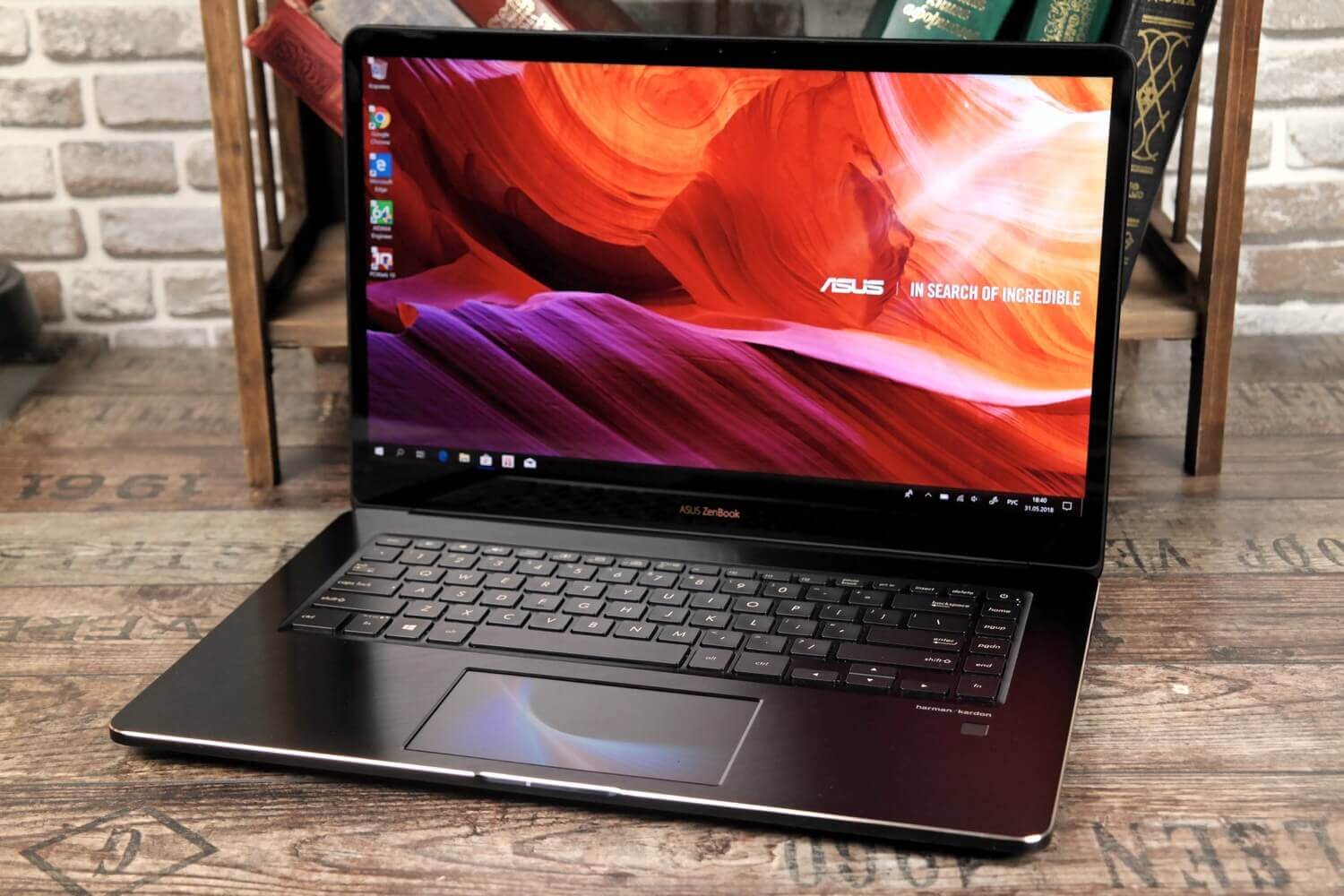 7 ноутбуков для тех, кто хочет купить самый лучший. Asus ZenBook Pro 15 UX580GE. Фото.