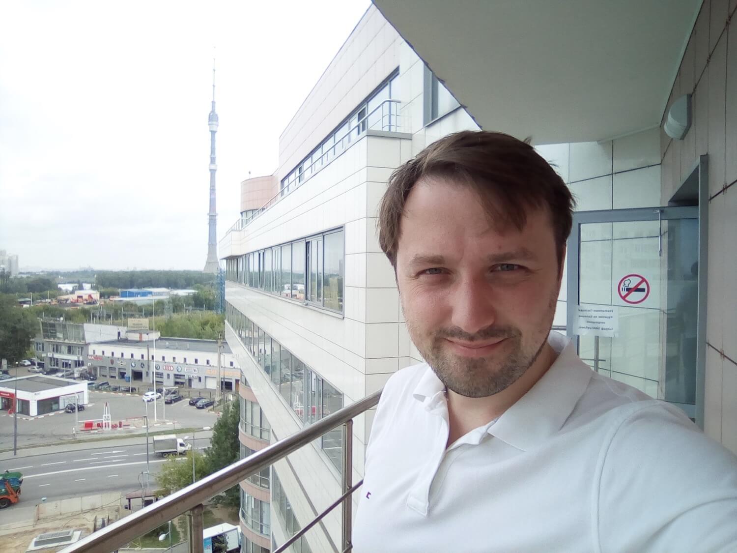 Недорогой смартфон с музыкальным потенциалом. Камера. Фото.