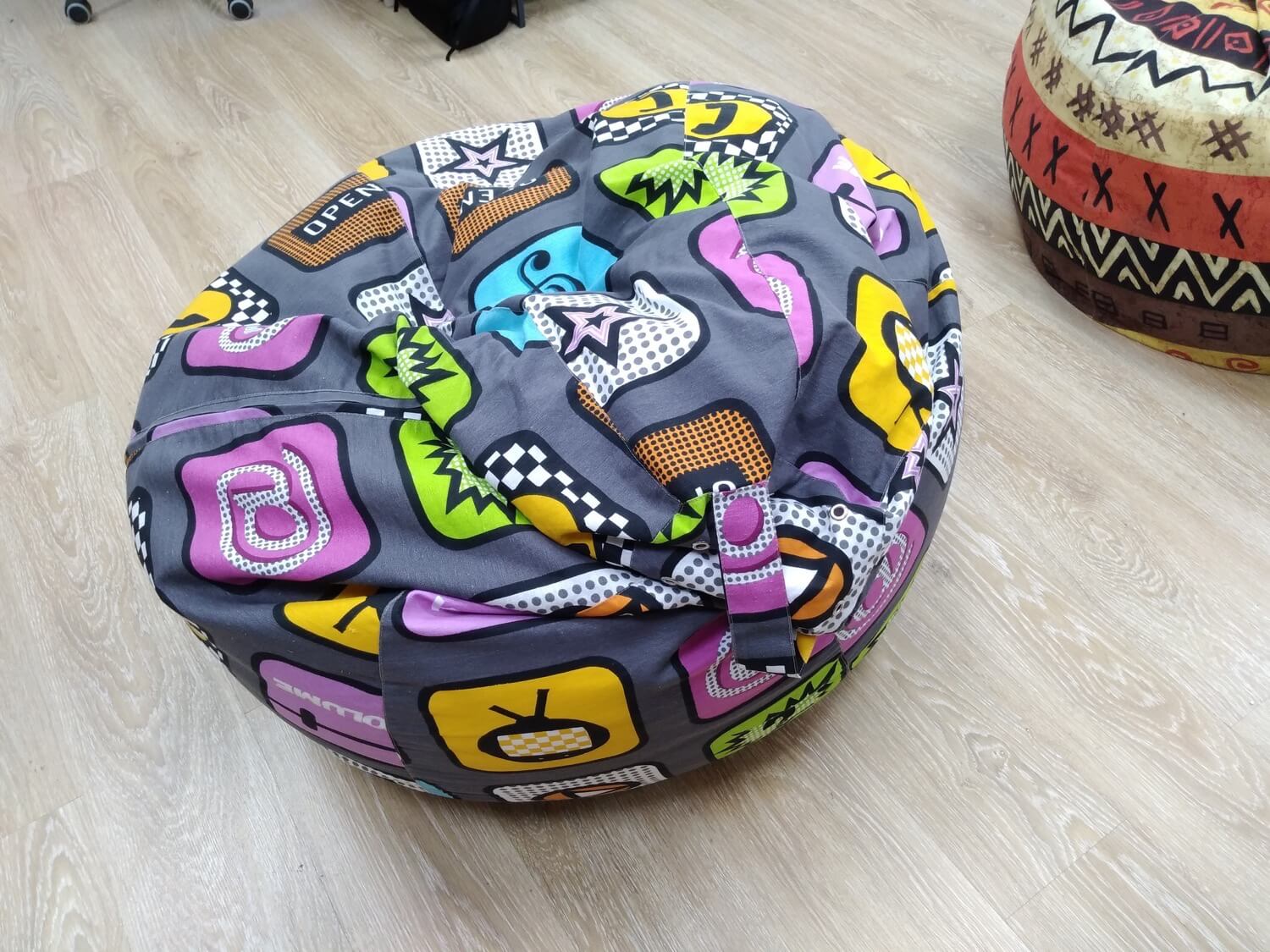 Смартфон серебряного серфера. Камера. Фото.