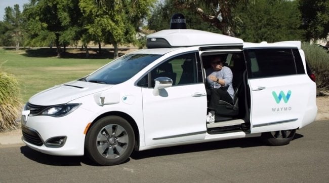 Автономные автомобили Waymo проезжают 40 000 километров каждый день. Фото.