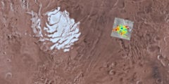 Под Южным полюсом Марса нашли озеро с жидкой водой. Фото.
