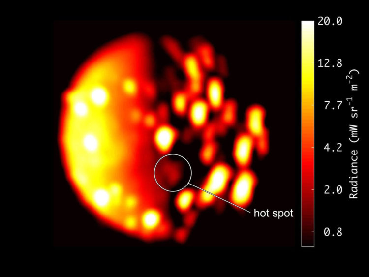 Зонд NASA «Юнона» нашел еще один возможный вулкан на спутнике Юпитера Ио. Фото.